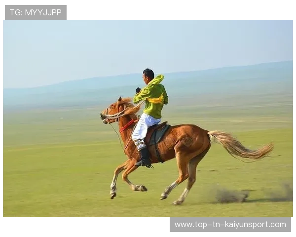 草原骑马技能比拼，传承民族牧歌的运动盛事，草原骑马表演